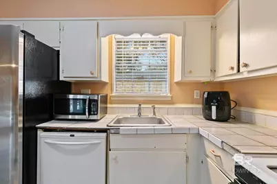 1701 Phillips Lane, Mobile, AL 36618 - Photo 21