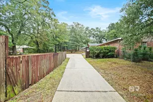 1701 Phillips Ln, Mobile, AL 36618 - Photo 41