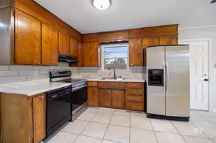 4664 Geneva Dr, Pensacola, FL 32526 - Photo 11