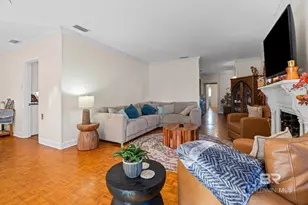 324 Hadrian St, Mobile, AL 36606 - Photo 5