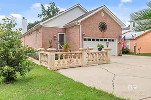 646 W Canal Dr, Gulf Shores, AL 36542 - Photo 1