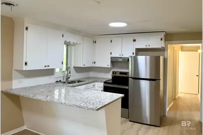 201 S Stuart Street, Foley, AL 36535 - Photo 3