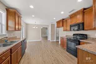 319 Bloomsbury Ave, Fairhope, AL 36532 - Photo 9