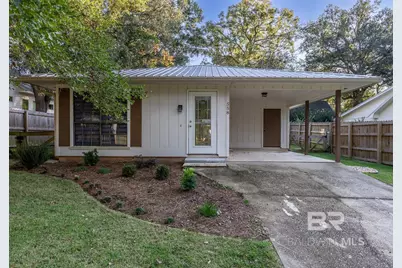 558 Bellangee Avenue, Fairhope, AL 36532 - Photo 1