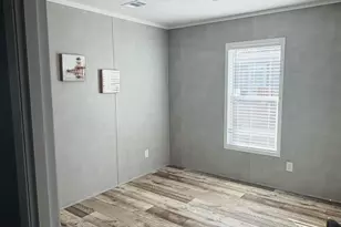 34690 Barclay Ave, Lillian, AL 36549 - Photo 9