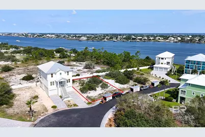 337 Gulfview Lane, Pensacola, FL 32507 - Photo 1