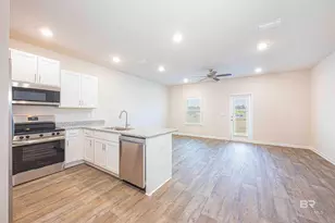 32195 Emancipation Cir, Spanish Fort, AL 36527 - Photo 3