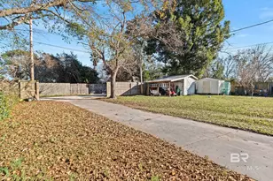 22170 Fairway Dr, Robertsdale, AL 36567 - Photo 29