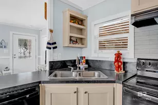 297 Buena Vista Cir, Lillian, AL 36549 - Photo 11