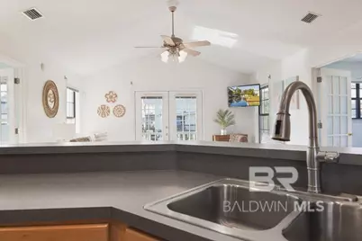 326 W 3rd Avenue, Gulf Shores, AL 36542 - Photo 15