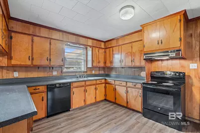 605 N Day Avenue, Bay Minette, AL 36507 - Photo 9