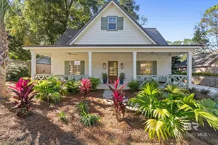 208 Pecan Ave, Fairhope, AL 36532 - Photo 1