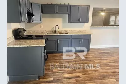 1304 N Cloverleaf Circle, Mobile, AL 36605 - Photo 5