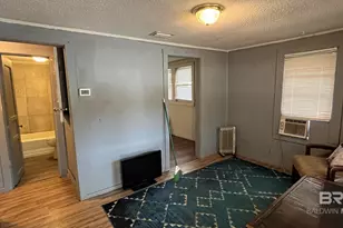 455 Pinehill Dr, Mobile, AL 36606 - Photo 3