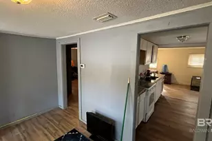 455 Pinehill Dr, Mobile, AL 36606 - Photo 7