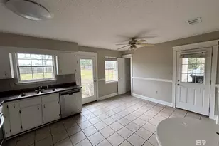 19860 Wilters St, Robertsdale, AL 36567 - Photo 5