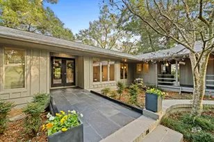 934 Sea Cliff Dr, Fairhope, AL 36532 - Photo 1