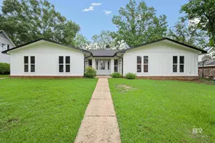 2333 W Huffman Dr, Mobile, AL 36693 - Photo 1
