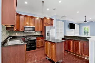 101 N Fairhope Ct, Fairhope, AL 36532 - Photo 9