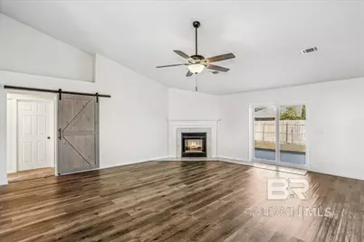 1129 Freeboard Boulevard, Pensacola, FL 32507 - Photo 9