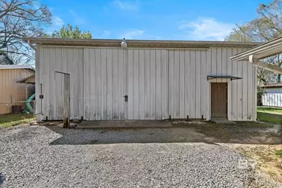 303 W Banyan Street, Bay Minette, AL 36507 - Photo 5