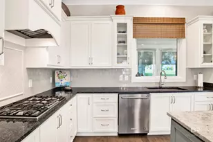 849 Apricot Ln, Fairhope, AL 36532 - Photo 15