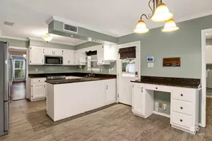 5770 Chester Ct, Mobile, AL 36609 - Photo 7