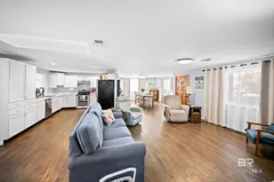 401 W Myrtle Ave, Foley, AL 36535 - Photo 13