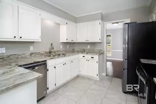 3921 E Saint Andrews Dr, Mobile, AL 36693 - Photo 21