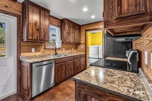 23532 Dunbar Rd, Robertsdale, AL 36567 - Photo 17