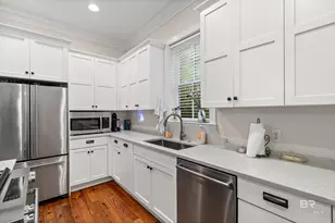 556 Johnson Ave, Fairhope, AL 36532 - Photo 17