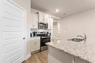 22880 Lieutenant Ave, Foley, AL 36535 - Photo 11