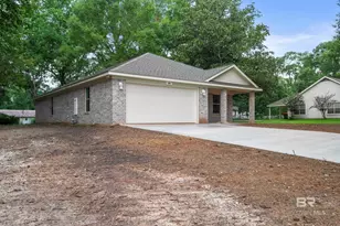 303 N Dobson Ave, Bay Minette, AL 36507 - Photo 3