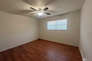 315 & 317 N Cedar St, Foley, AL 36535 - Photo 9