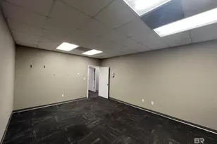 810 E Craig St, Atmore, AL 36502 - Photo 13