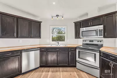 102 S Wren Lane, Robertsdale, AL 36567 - Photo 7