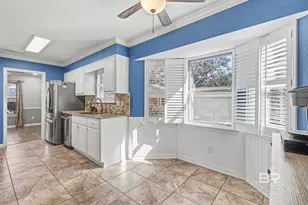 6017 Laurel Wood Ct, Mobile, AL 36609 - Photo 5