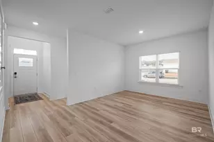 548 Golden Leaf Ave, Fairhope, AL 36532 - Photo 5