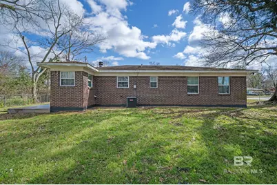 201 E Magnolia Street, Bay Minette, AL 36507 - Photo 5