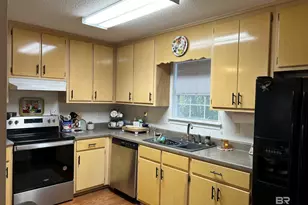 502 W 8th St, Bay Minette, AL 36507 - Photo 5