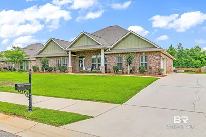 323 Wakefield Avenue, Fairhope, AL 36532 - Photo 1