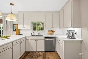 451 Ivy Cir, Fairhope, AL 36532 - Photo 9