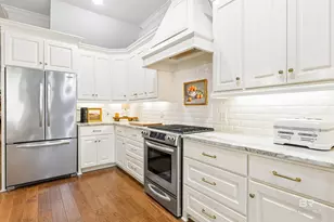 215 Wentworth St, Fairhope, AL 36532 - Photo 17