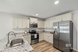 609 E Fisher St, Pensacola, FL 32503 - Photo 9