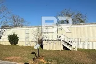 199 Robin Cir, Robertsdale, AL 36567 - Photo 1