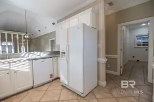 214 Hawthorne Cir, Fairhope, AL 36532 - Photo 11