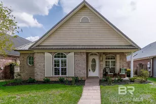 214 Hawthorne Cir, Fairhope, AL 36532 - Photo 3