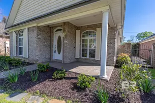 214 Hawthorne Cir, Fairhope, AL 36532 - Photo 3