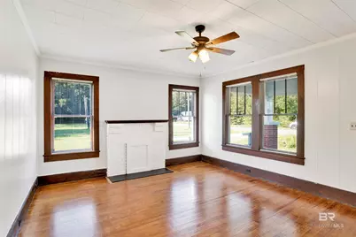 109 N Armstrong Avenue, Bay Minette, AL 36507 - Photo 7