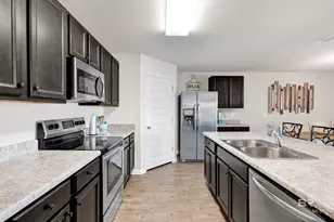 1607 Abbey Loop, Foley, AL 36535 - Photo 3